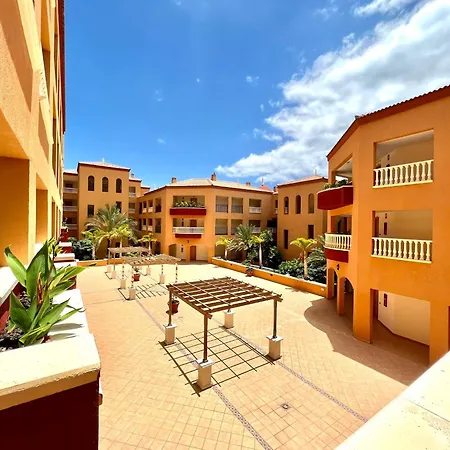 Apartman Studio By The Sea, Heated Pool In Tenerife South *