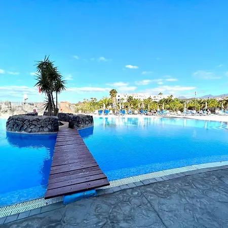 Apartman Studio By The Sea, Heated Pool In Tenerife South San Miguel de Abona